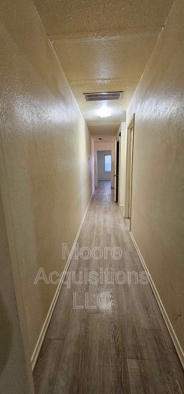 Building Photo - 1433 S Rusk St