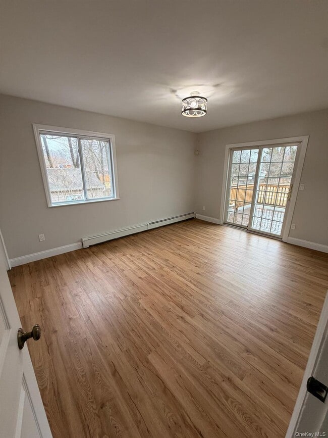 Building Photo - 740 Church St