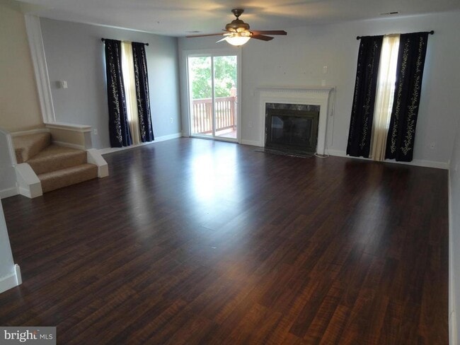Building Photo - 2492 Wentworth Dr