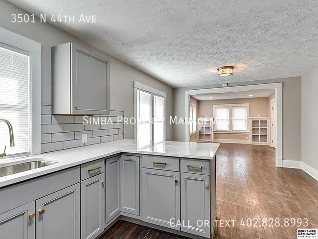 Building Photo - 3501 N 44th Ave