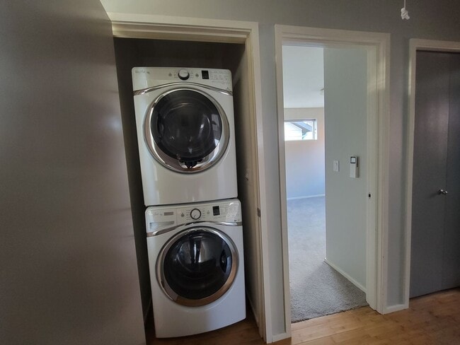 Building Photo - Stylish Detached Home in East Capitol Hill...