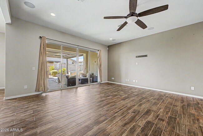 Building Photo - 5116 N 185th Ave