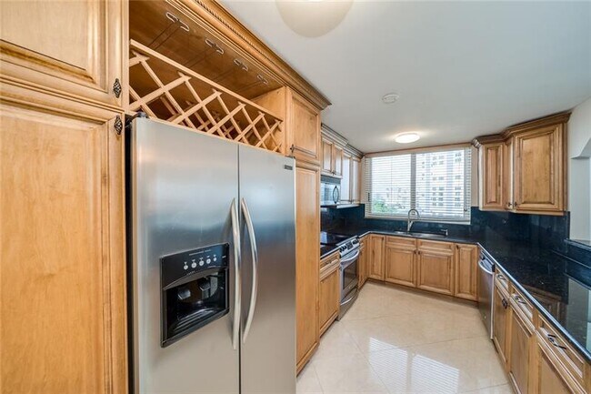Building Photo - 1360 S Ocean Blvd