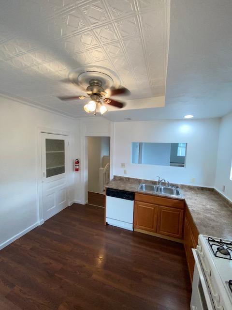 Building Photo - 3805 Howley St