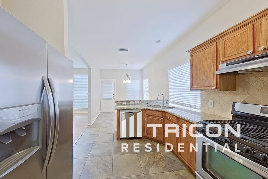 Building Photo - 4733 Grant Park Ave