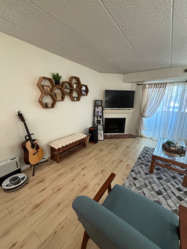 Building Photo - 484 Timber Ridge Dr