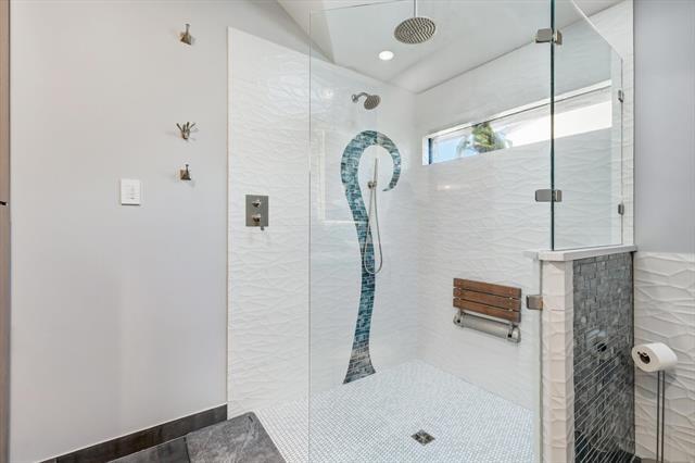 Building Photo - 1617 Oak Creek Dr