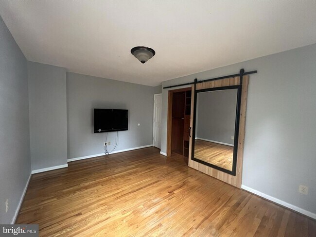 Building Photo - 5808 Meridale Rd