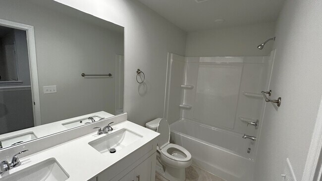 Building Photo - 403 Mariene Dr