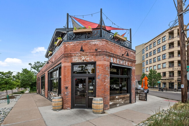 Building Photo - 2729 W 28th Ave
