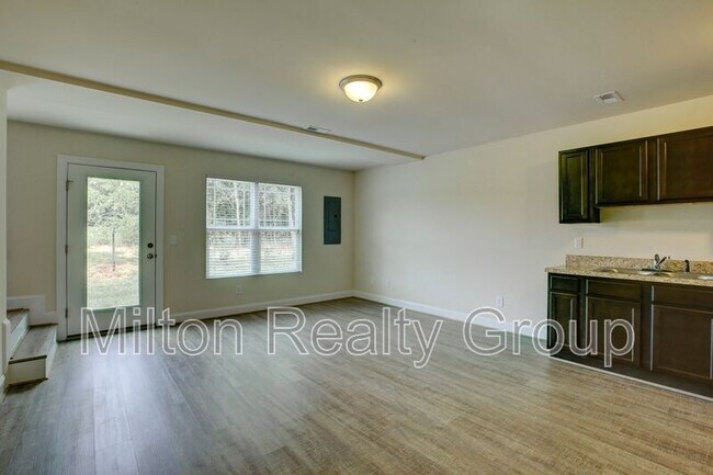 Building Photo - 74 River Stancil Dr