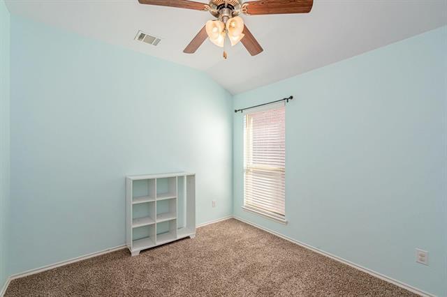 Building Photo - 832 Cheyenne Dr