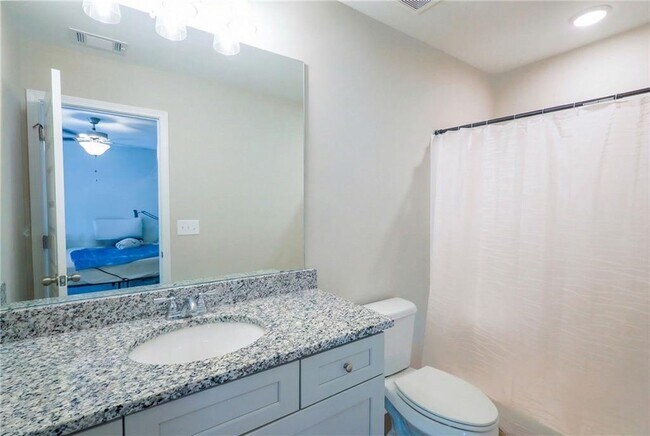 Building Photo - 225 Eva Way