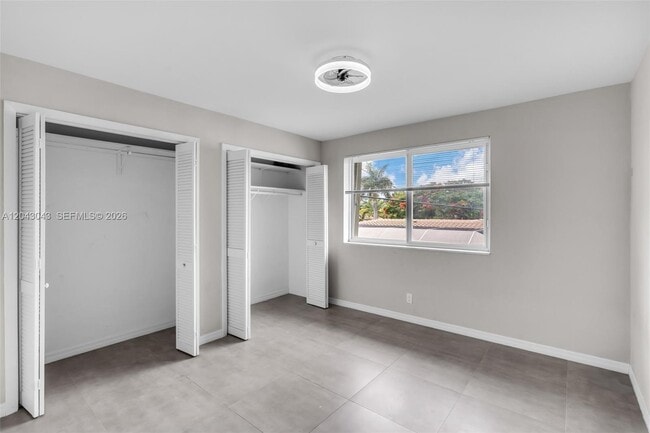 Building Photo - 2175 NE 56th St