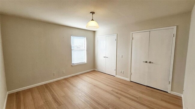 Building Photo - 11921 Shady Trail Ln