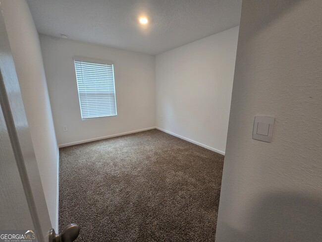 Building Photo - 118 Deep Bay Cir