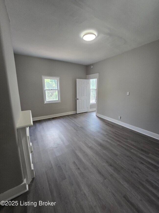Building Photo - 1542 Garland Ave