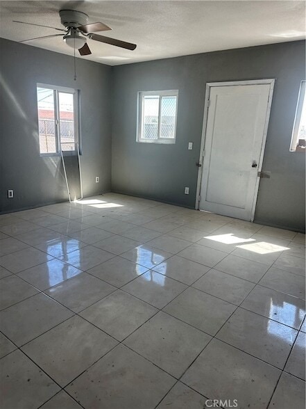 Building Photo - 1121 N Anaheim Blvd
