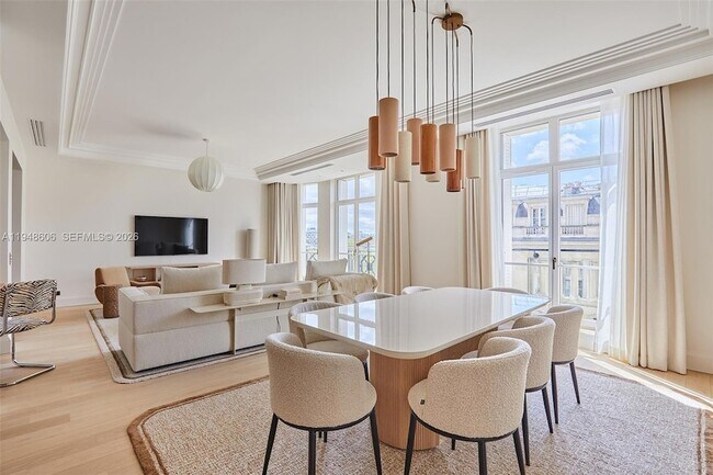 Building Photo - 9 Avenue Frederic Le Play Ave