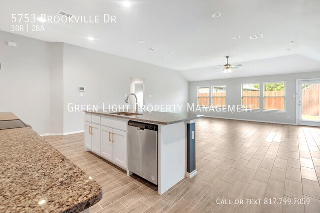 Building Photo - 5753 Brookville Dr