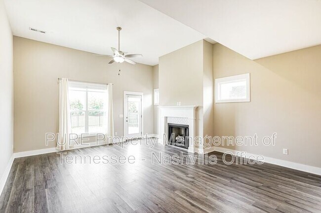 Building Photo - 105 Weller Ln