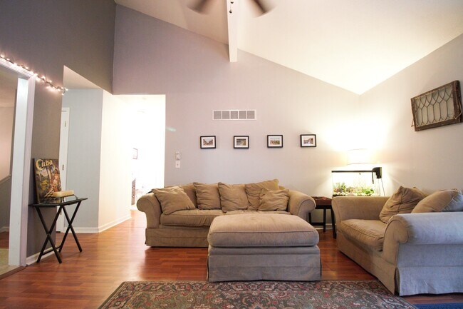 Building Photo - 11212 College Ave