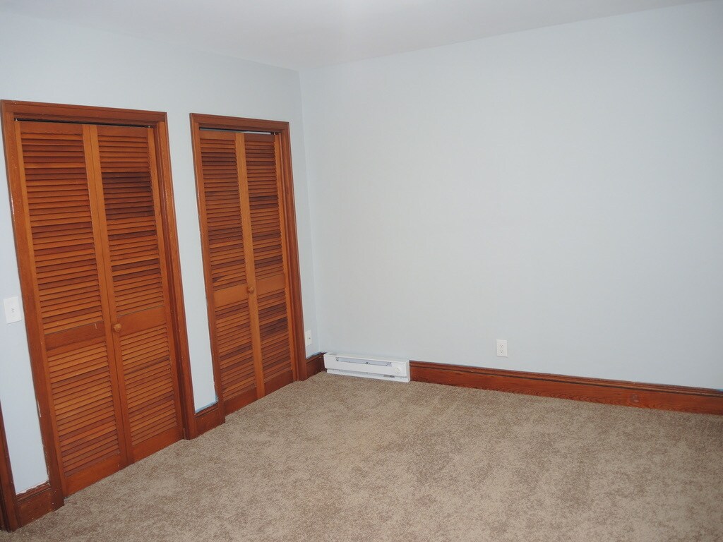 Building Photo - 1107 W Lincoln St