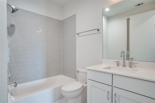 Building Photo - 4426 Cabell Dr