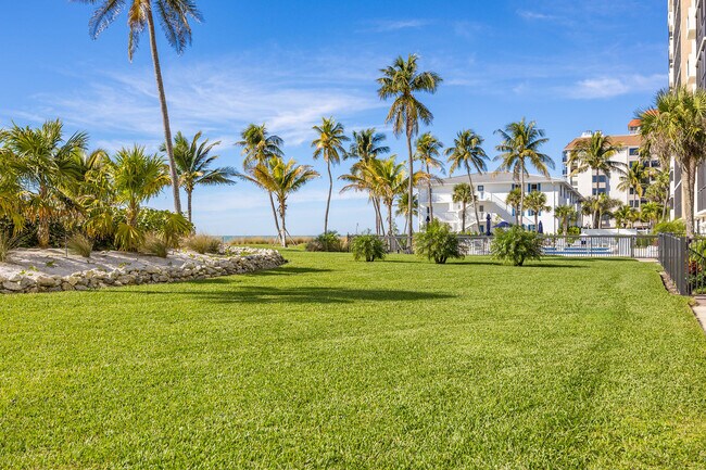 Building Photo - 10475 Gulf Shore Dr