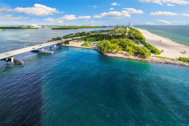 Building Photo - 10295 Collins Ave