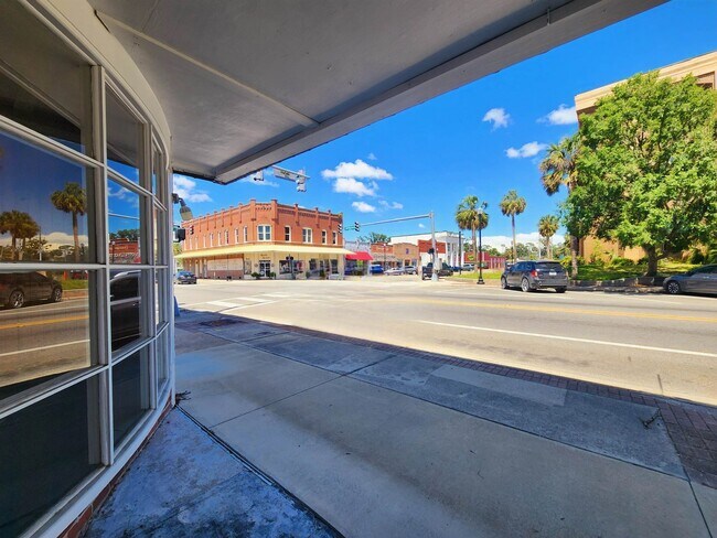 Building Photo - 129 N Jefferson St