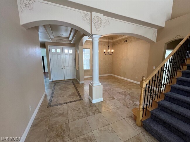 Building Photo - 11000 Pine Knolls Ct