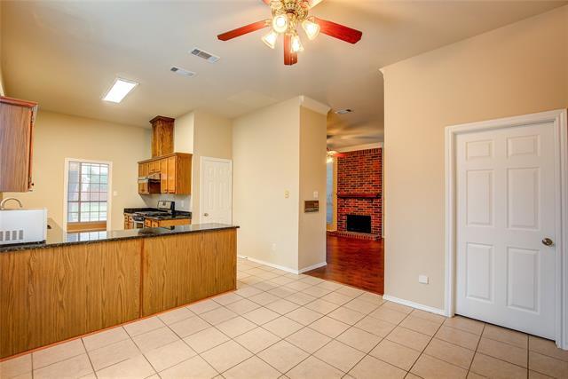 Building Photo - 535 Raintree Cir