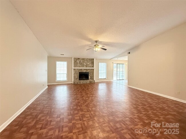 Building Photo - 6924 Long Needles Dr