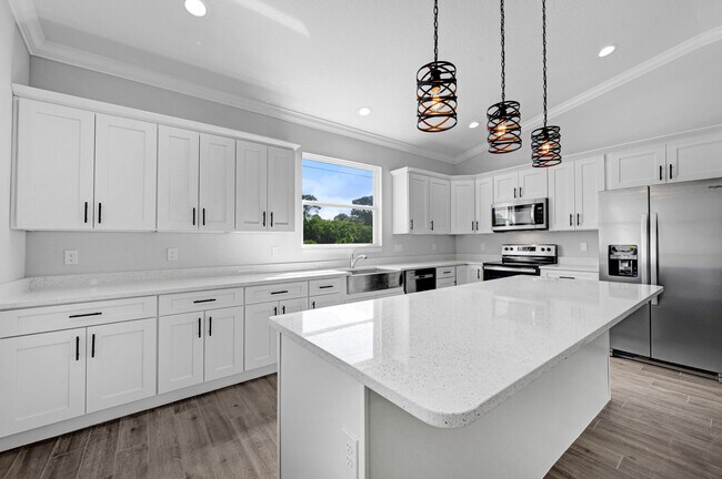 Building Photo - 2651 Quentin Ave SE