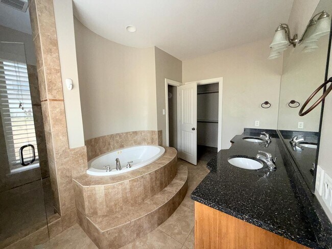 Building Photo - 783 Meadow Side Dr