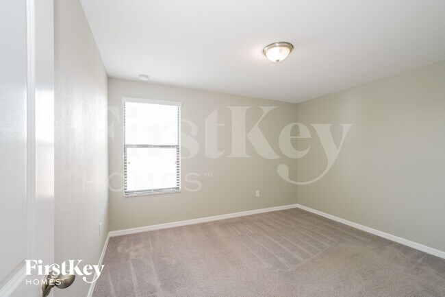 Building Photo - 9624 Sage Creek Dr