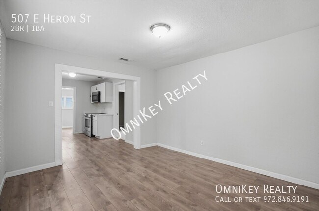 Building Photo - 507 E Heron St