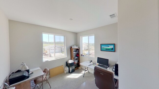 Building Photo - AMAZING 3+ bed, 2.5-bath Executive Home in Rice Ranch Community!