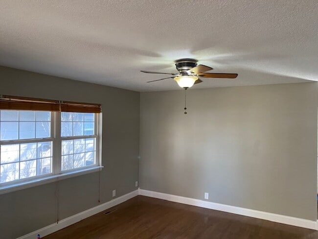 Building Photo - VERY NICE 3-BEDROOM 1-BATH IN WEST JOPLIN-$1250 RENT-$1250 DEPOSIT