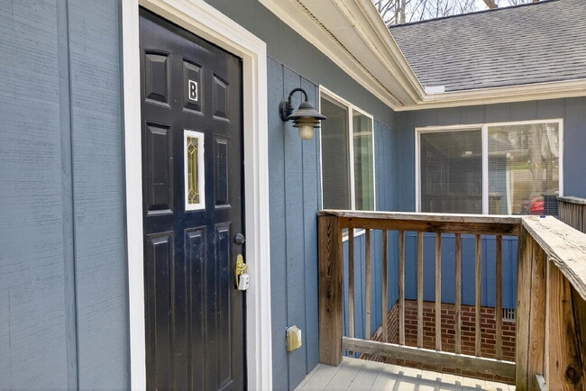 Building Photo - 5367 Wayne St