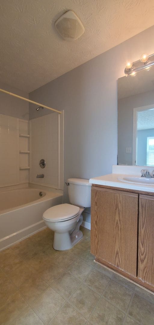 Building Photo - Open House on  Spacious Condo on 7/13/25 S...