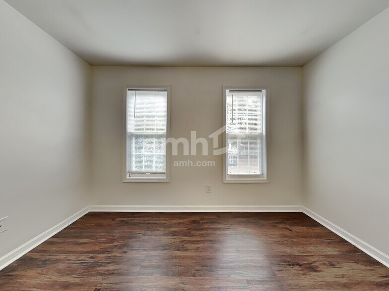 Building Photo - 815 Brookhannah Ct