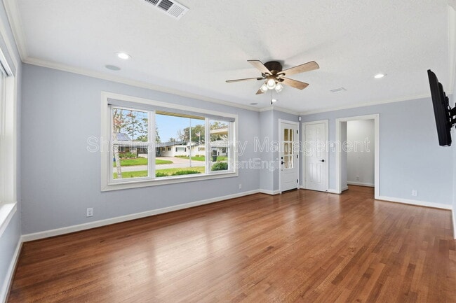 Building Photo - 2019 Brimberry St