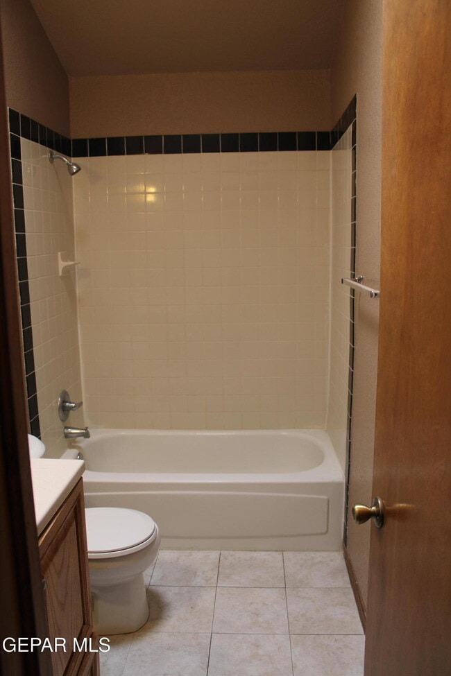 Building Photo - 1528 Sierra De Oro Dr