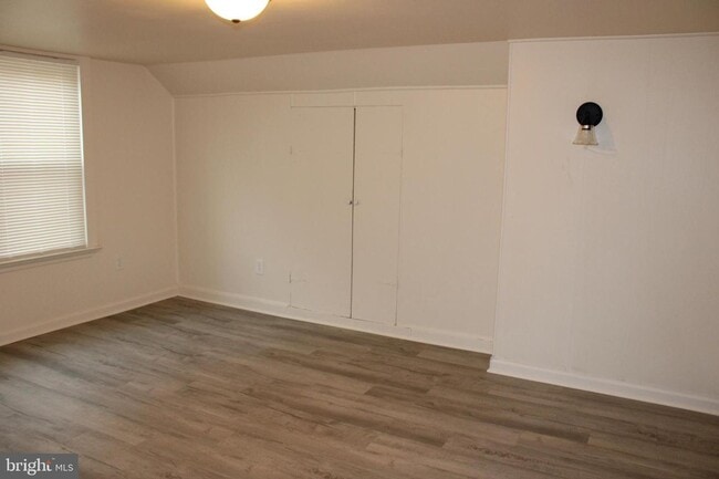 Building Photo - 1318 Kinderhook Rd