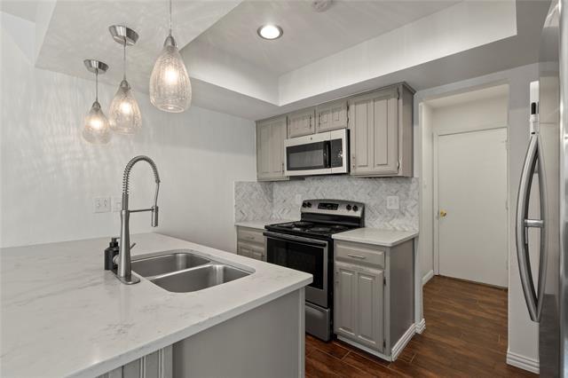 Building Photo - 2908 Nova Dr