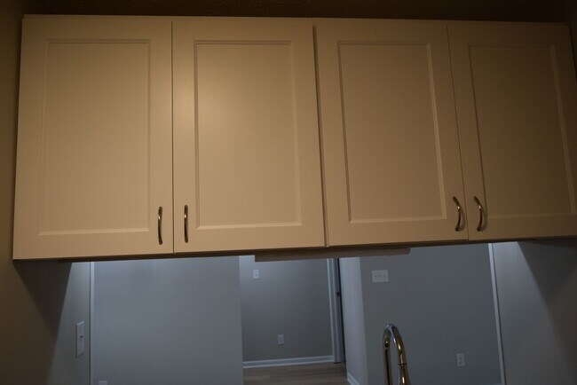 Building Photo - 668 Bartons Landing Pl