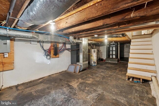 Building Photo - 705 Watkins St