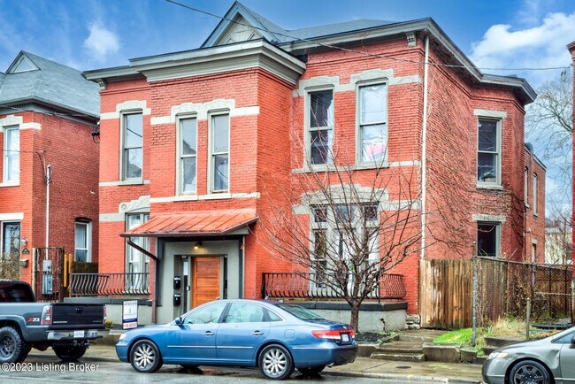 Building Photo - 1105 S 1st St